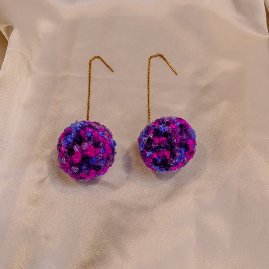 Berry Blend Yarn Pompom Earrings
