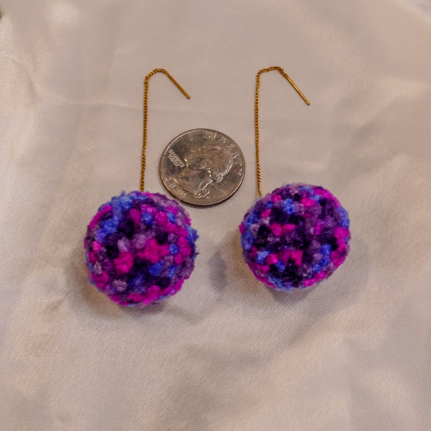 Berry Blend Yarn Pompom Earrings